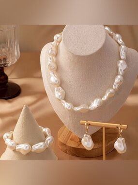 Freshwater Imitation Baroque Pearl Necklace and Earring Set - White